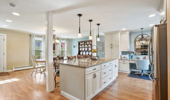 53 Clearview Dr, Brookfield, CT 06804