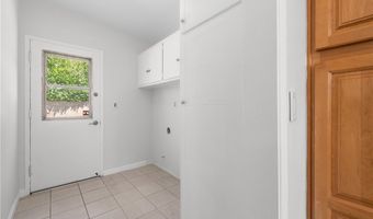 5900 Ostrom Ave, Encino, CA 91316
