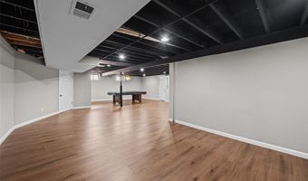 378 Palermo Dr, Ballwin, MO 63021