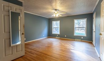 268 Lemon Ridge Ln, Appomattox, VA 24522