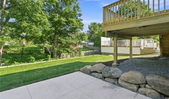 50 Planet Ave, East Providence, RI 02915