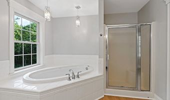 25 Lake Grove Ln, Auburn, ME 04210