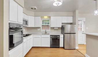 664 GREENBRIER St, Arlington, VA 22204