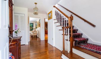 150 N Old Stone Bridge Rd, Cos Cob, CT 06807