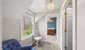 875 Cascades Dr, Aurora, OH 44202