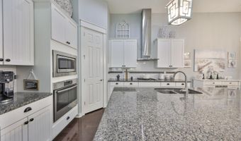 511 WINTERSIDE Dr, Apollo Beach, FL 33572