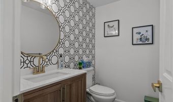 66 Girard Ave 324, Newport, RI 02840