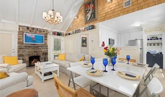 96 Steamboat St, Jamestown, RI 02835