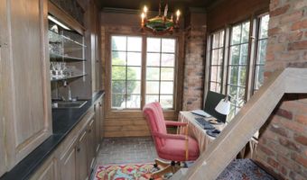 1 Crosstie Ln, Batesville, IN 47006
