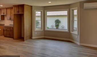 622 Pondhurst Dr, Amery, WI 54001