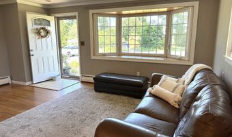 3 Woodview Dr, Brookfield, CT 06804