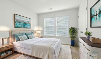 607 Santa Clara Dr, Asheville, NC 28806