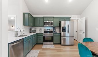 10902 Super Cub Dr, Caldwell, ID 83605