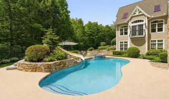 1 Willowbrook Ct, Bedford, NH 03110
