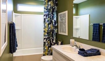 6215 N Trailwoods Dr, Ann Arbor, MI 48103