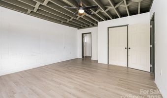412 Flat Dr, Buffalo, SC 29321
