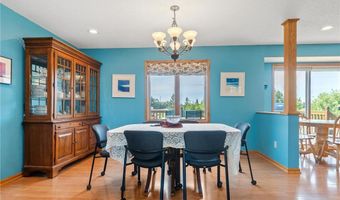 810 Latoka View Ct SW, Alexandria, MN 56308