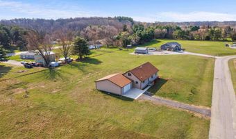 9945 W Meyers Ct, Angola, IN 46703