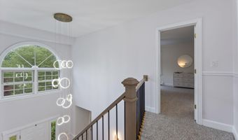 12 Summit Ter, Falmouth, ME 04105