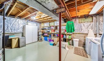 4116 Polo Park Dr, Willoughby, OH 44094