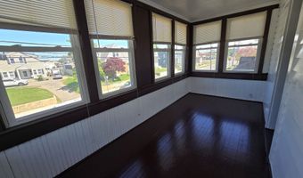 125 Hollister Ave, Bridgeport, CT 06607