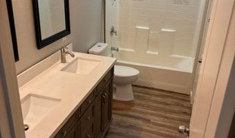 528 E Navajo Ave Apt 3, Apache Junction, AZ 85119