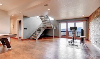128 Leisure Mountain Rd, Asheville, NC 28804