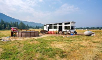 4289 Paradise Valley Rd, Bonners Ferry, ID 83805