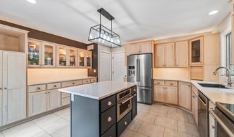 2109 Ironwood Ln, Ames, IA 50014
