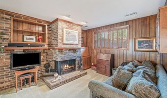 2111 NW 2nd St, Ankeny, IA 50023