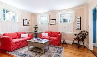 26 Thames St, Newport, RI 02840