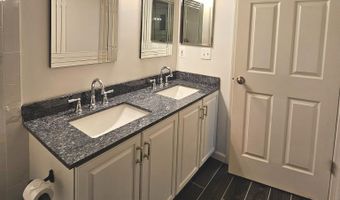 7009 BIRKENHEAD Pl 8C, Alexandria, VA 22315