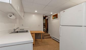 81 Union Ave, Amityville, NY 11701