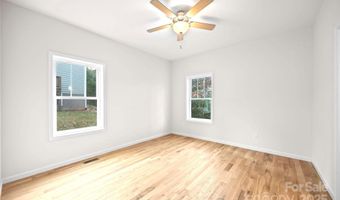 7 Berry Crest Ln, Arden, NC 28704