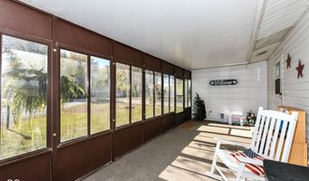 206 Winding Dr, Alexandria, IN 46001