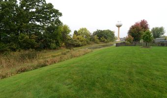 908 Mocking Bird Dr, Antioch, IL 60002