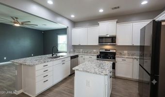 35 Pacolet Ln, Beaufort, SC 29906