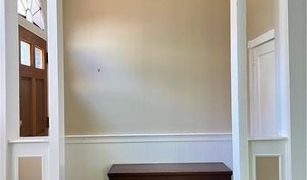 167 Coggeshall Ave B, Newport, RI 02840