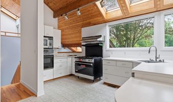 882 COACHWAY, Annapolis, MD 21401