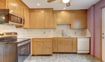 1 A Heritage Rd, Columbia, CT 06237
