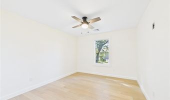 44 Middle St, North Kingstown, RI 02852