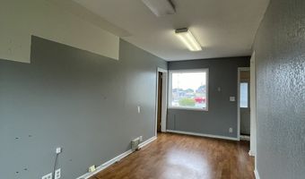 95 12TH St, Bandon, OR 97411