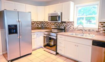 727 PEAR St, Dover, DE 19904