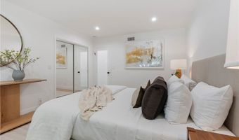 16430 Dorado Dr, Encino, CA 91436