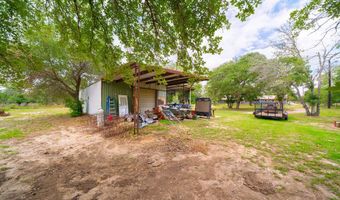 759 FALLING LEAVES Dr, Adkins, TX 78101