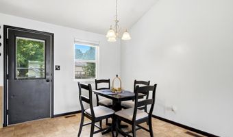 240 E Park Dr, Auburn, KS 66402