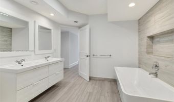 1000 Island Blvd 707, Aventura, FL 33160