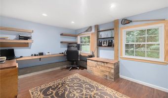 12 Robin Vale Dr, Glocester, RI 02857