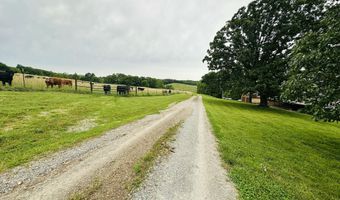 300 Round Up Ln, Bakersfield, MO 65609