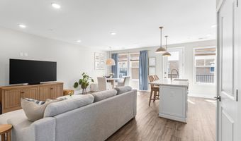 20801 LAMLASH Ter, Ashburn, VA 20147